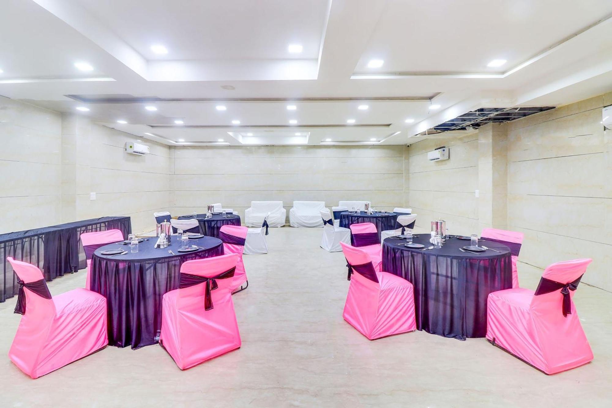 Collection O 70113 Hotel Golden Grand Agra  Exterior foto