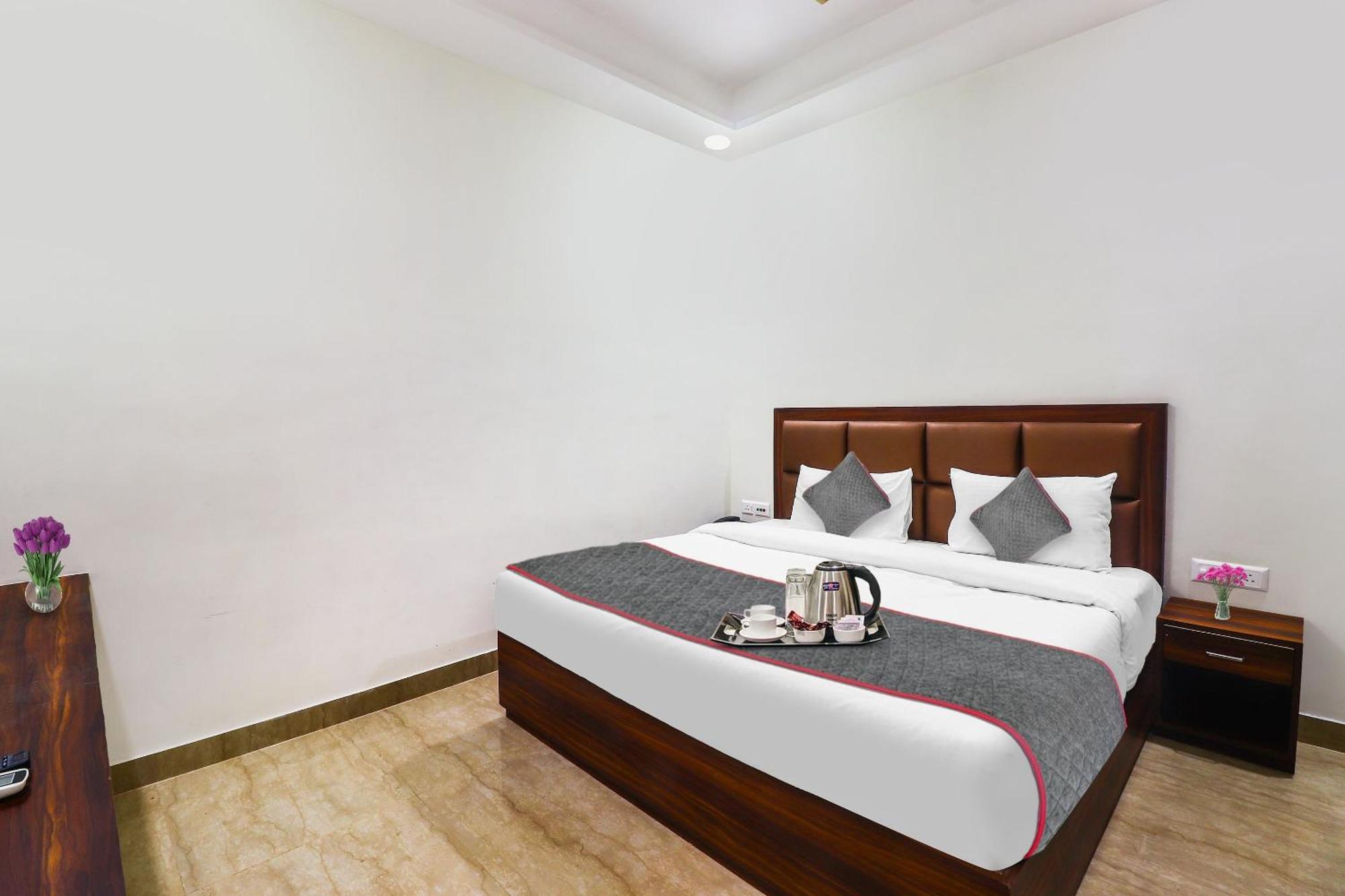 Collection O 70113 Hotel Golden Grand Agra  Exterior foto